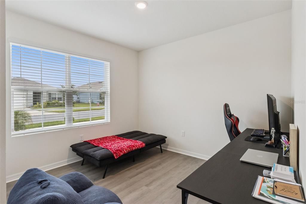 For Sale: $325,000 (4 beds, 2 baths, 1846 Square Feet)