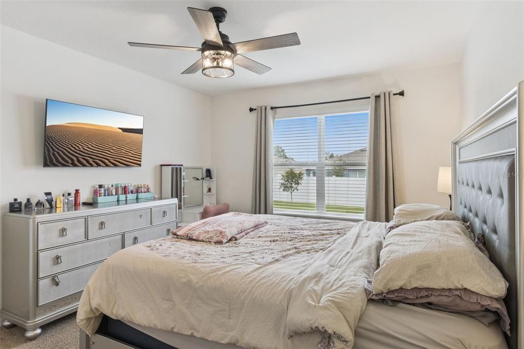 For Sale: $325,000 (4 beds, 2 baths, 1846 Square Feet)