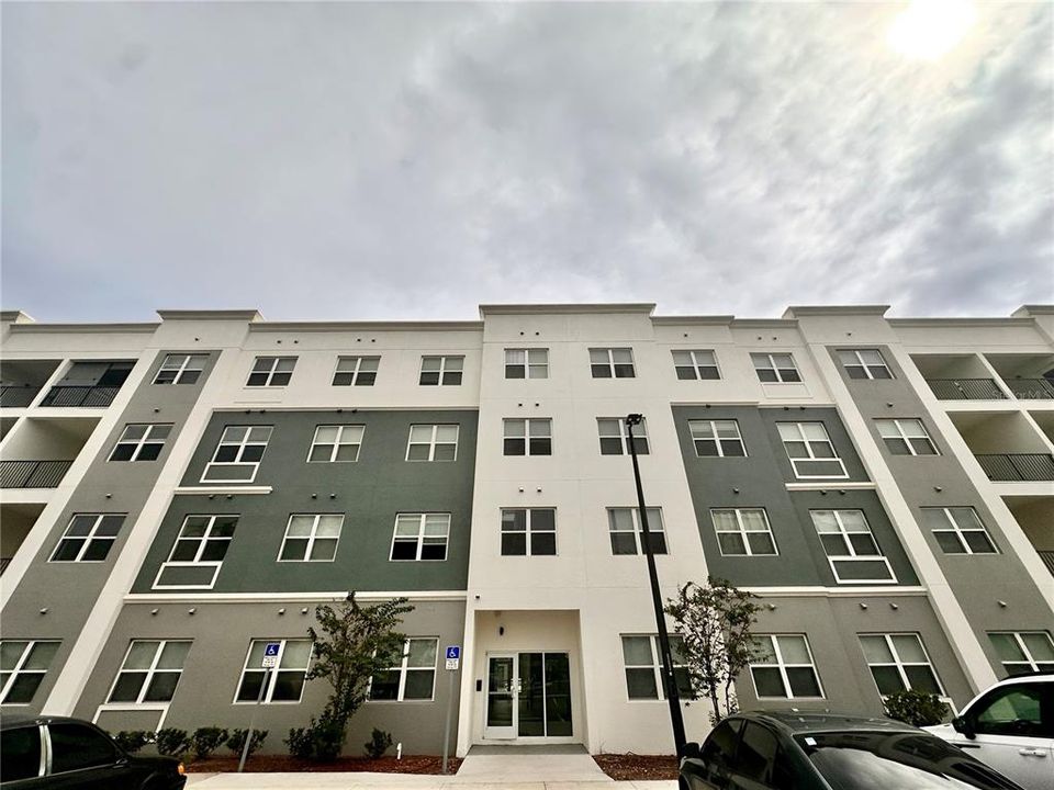 For Rent: $1,750 (2 beds, 2 baths, 1153 Square Feet)