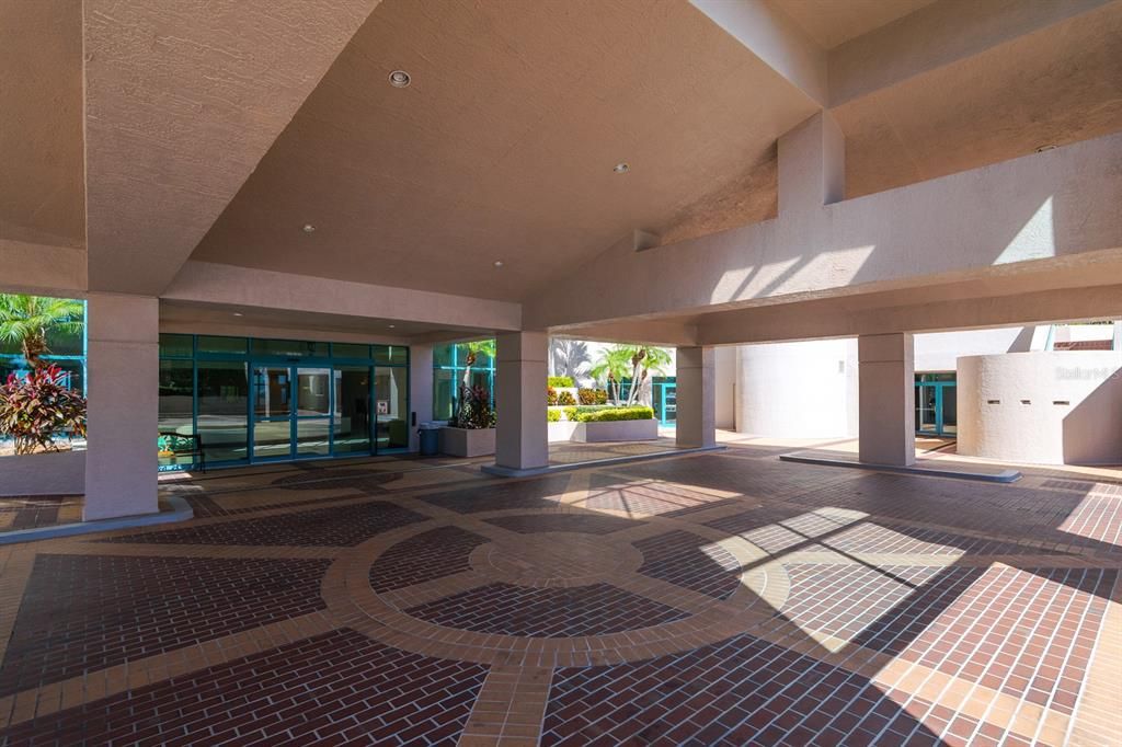 На продажу: $2,100,000 (3 спален, 2 ванн, 2464 Квадратных фут)