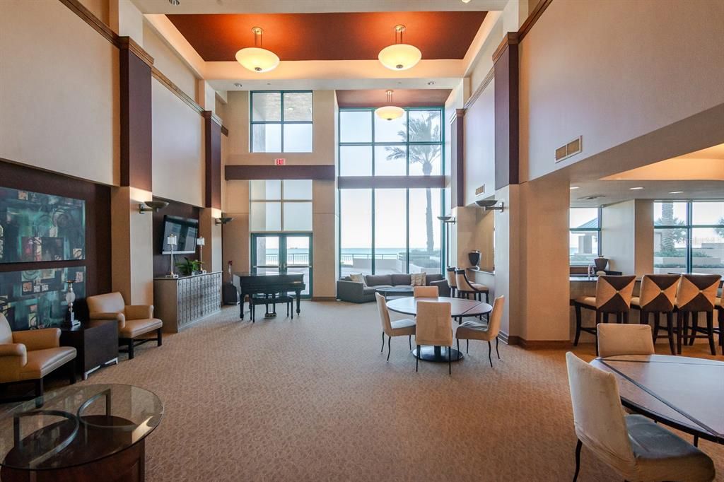 На продажу: $2,100,000 (3 спален, 2 ванн, 2464 Квадратных фут)