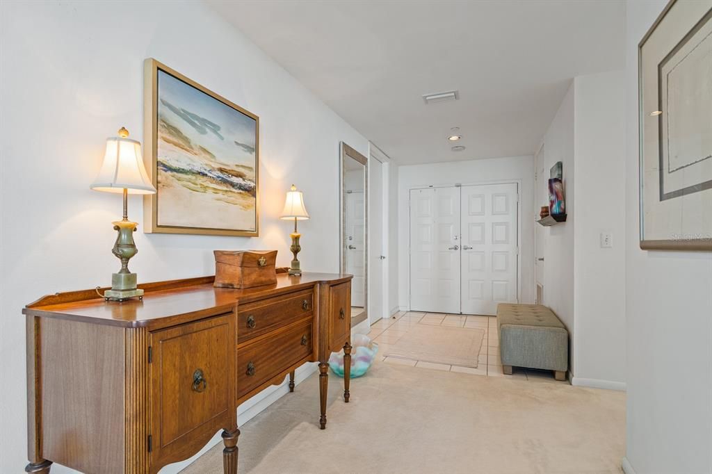 На продажу: $2,100,000 (3 спален, 2 ванн, 2464 Квадратных фут)