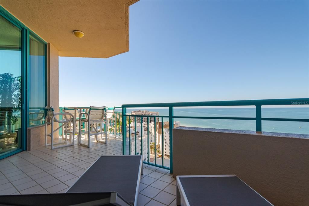 На продажу: $2,100,000 (3 спален, 2 ванн, 2464 Квадратных фут)