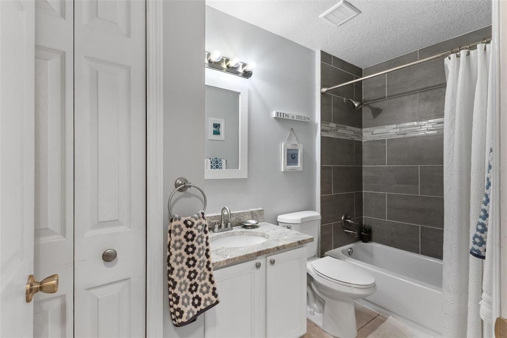 Active With Contract: $375,000 (3 beds, 2 baths, 1610 Square Feet)