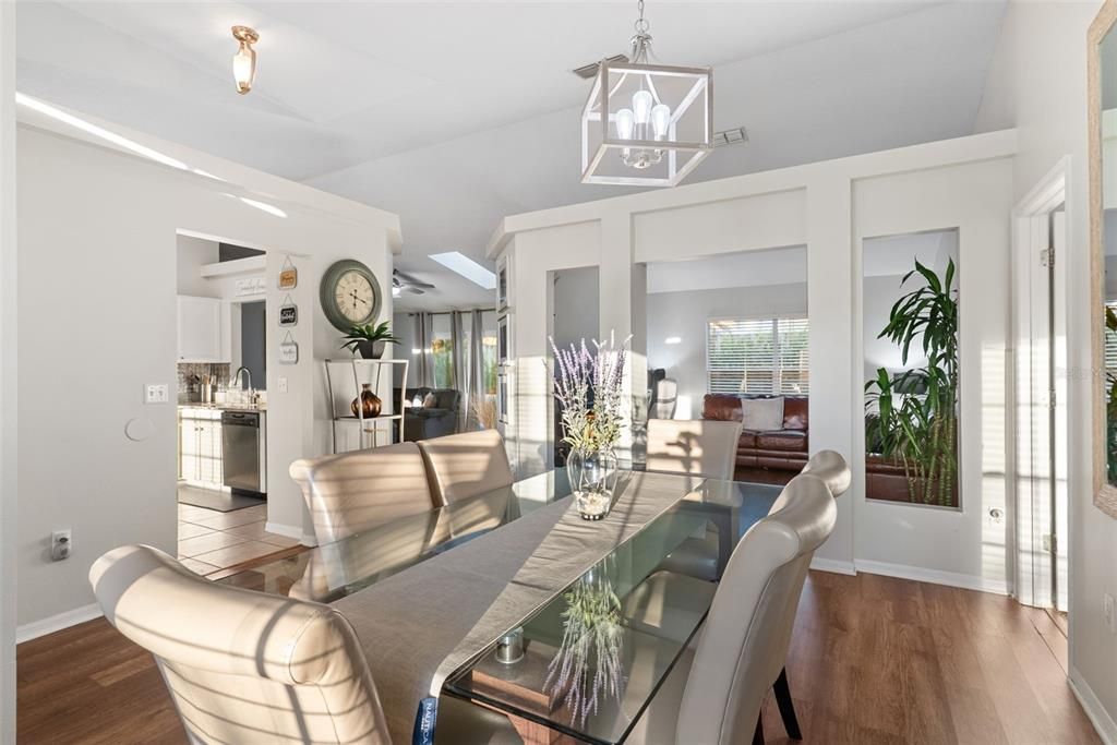 Active With Contract: $375,000 (3 beds, 2 baths, 1610 Square Feet)