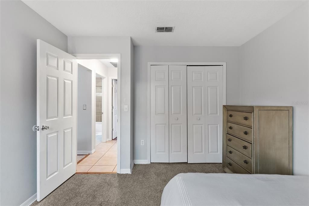 Active With Contract: $375,000 (3 beds, 2 baths, 1610 Square Feet)