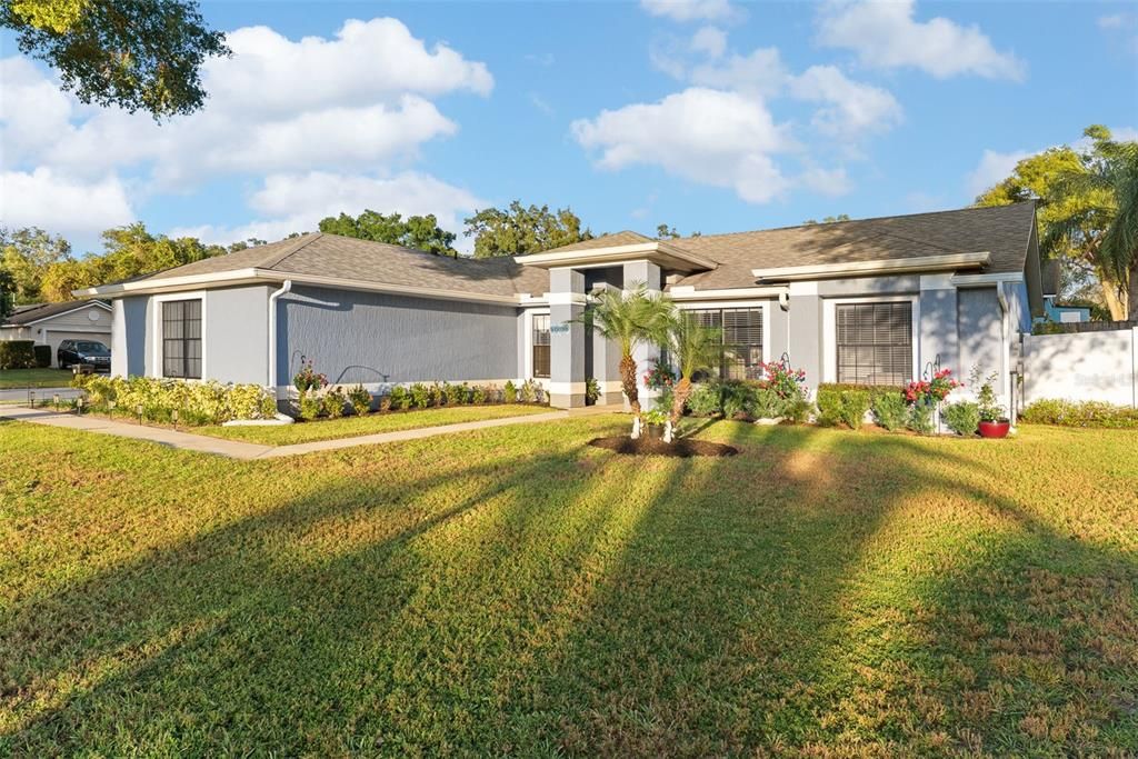 Active With Contract: $375,000 (3 beds, 2 baths, 1610 Square Feet)