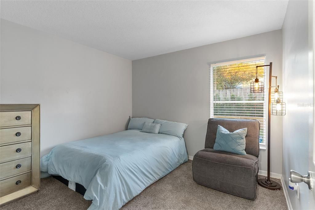 Active With Contract: $375,000 (3 beds, 2 baths, 1610 Square Feet)