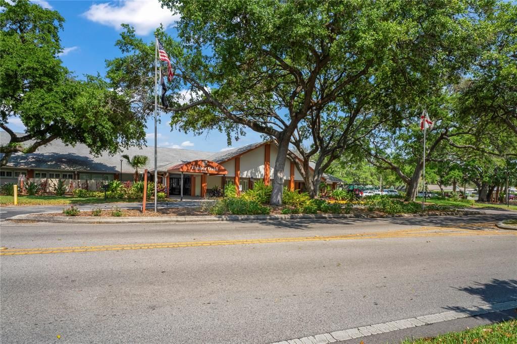 待售: $178,000 (2 贝兹, 2 浴室, 1218 平方英尺)