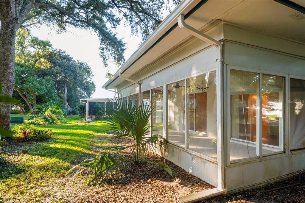 待售: $178,000 (2 贝兹, 2 浴室, 1218 平方英尺)