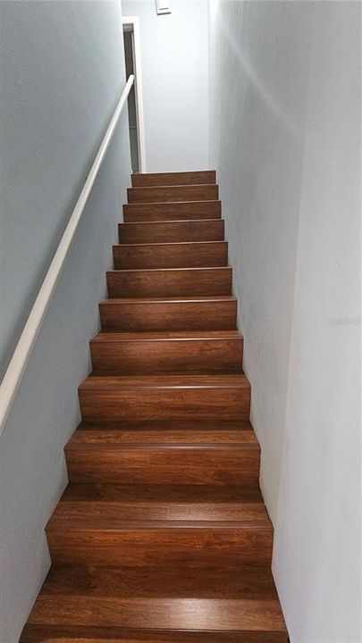 待售: $165,000 (2 贝兹, 1 浴室, 853 平方英尺)