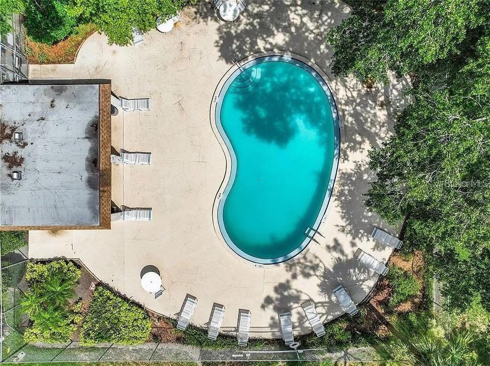 待售: $165,000 (2 贝兹, 1 浴室, 853 平方英尺)