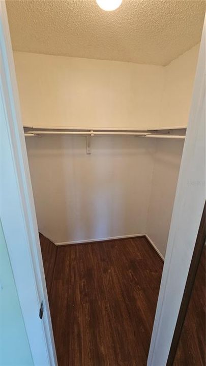 待售: $165,000 (2 贝兹, 1 浴室, 853 平方英尺)