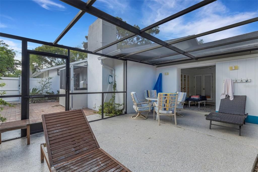 Activo con contrato: $589,900 (2 camas, 2 baños, 1719 Pies cuadrados)