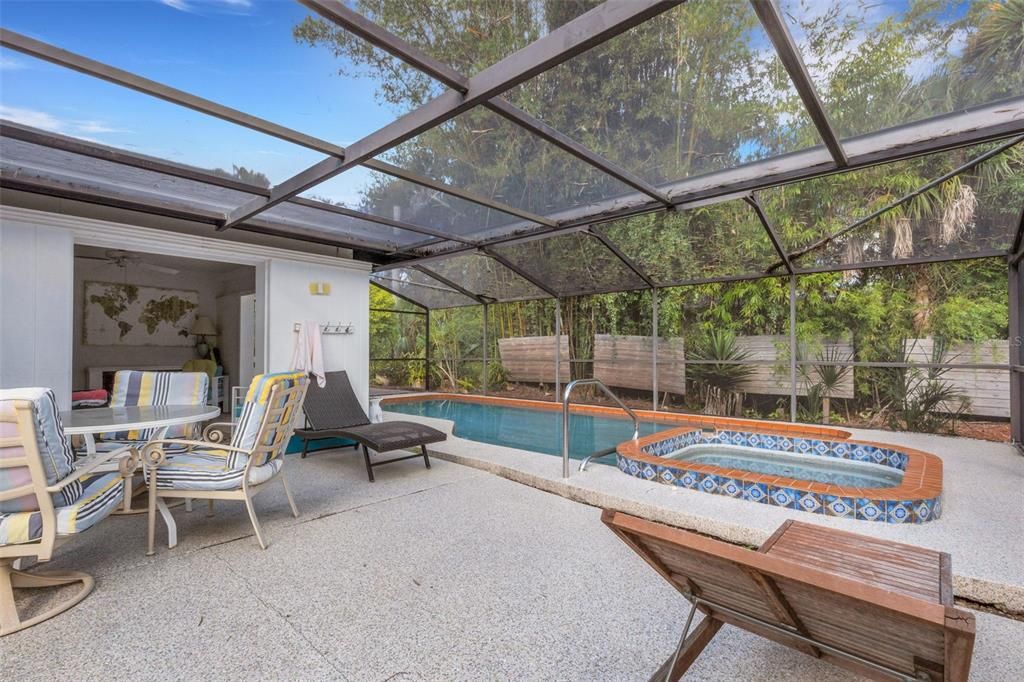 Activo con contrato: $589,900 (2 camas, 2 baños, 1719 Pies cuadrados)