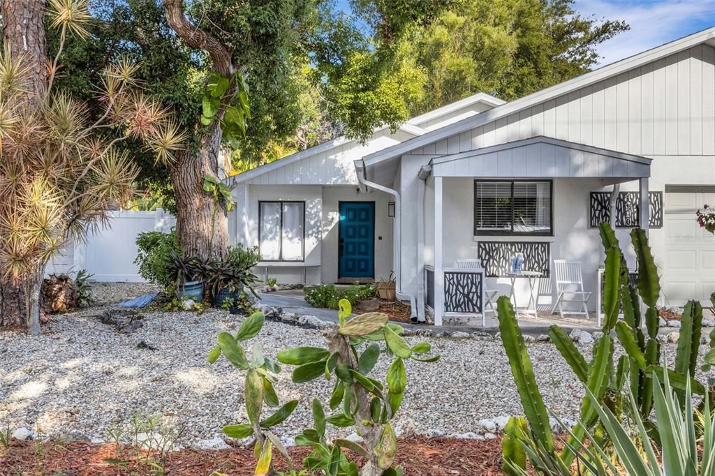 Activo con contrato: $589,900 (2 camas, 2 baños, 1719 Pies cuadrados)