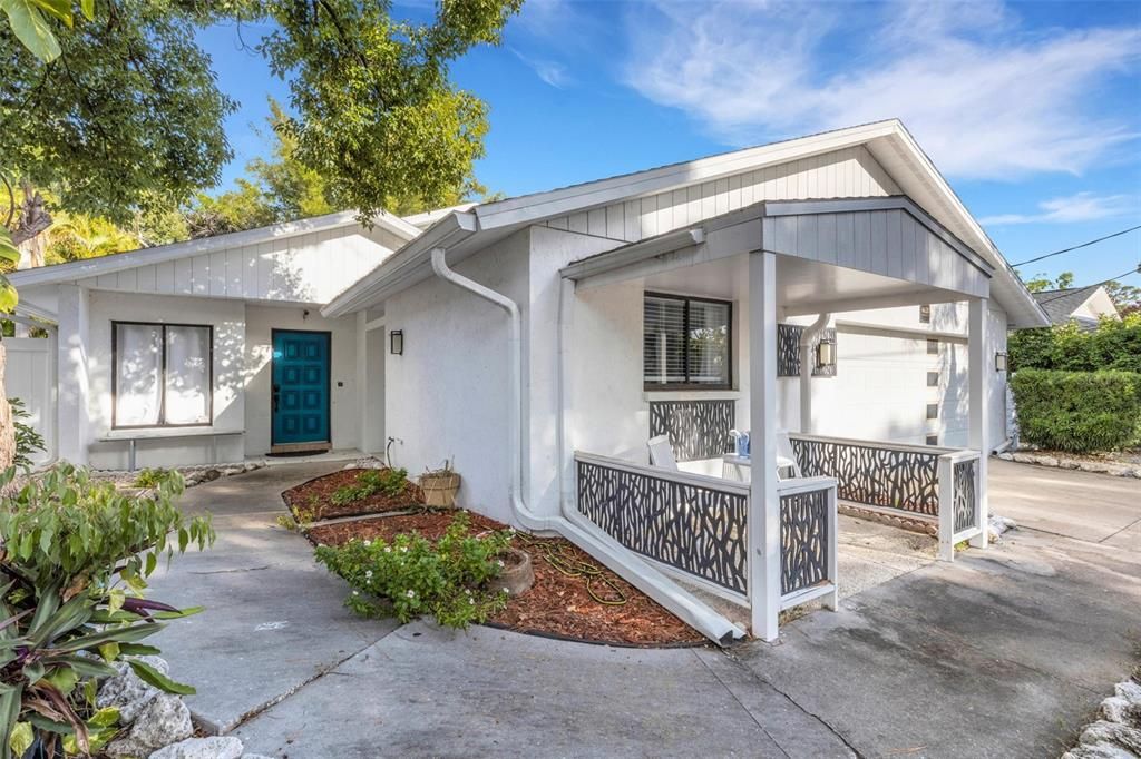 Activo con contrato: $589,900 (2 camas, 2 baños, 1719 Pies cuadrados)