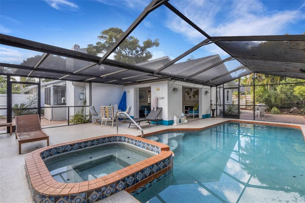 Activo con contrato: $589,900 (2 camas, 2 baños, 1719 Pies cuadrados)