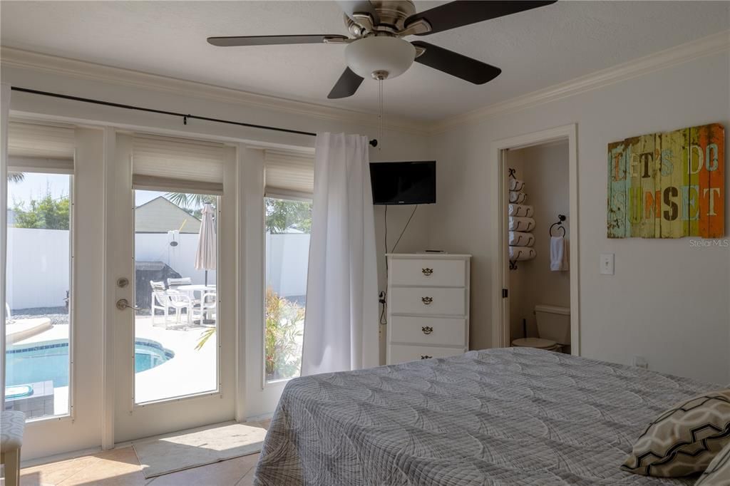 出租: $5,000 (3 贝兹, 2 浴室, 1558 平方英尺)