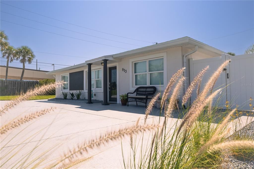 出租: $5,000 (3 贝兹, 2 浴室, 1558 平方英尺)