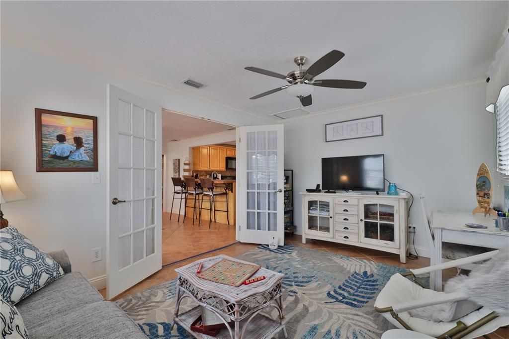 出租: $5,000 (3 贝兹, 2 浴室, 1558 平方英尺)