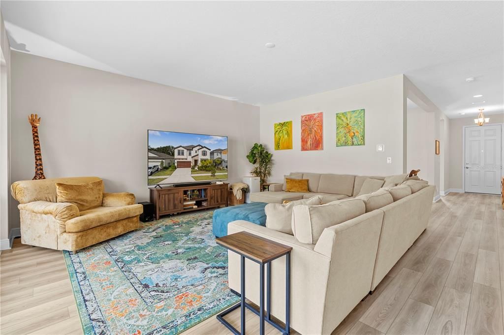 For Sale: $615,000 (5 beds, 3 baths, 3442 Square Feet)