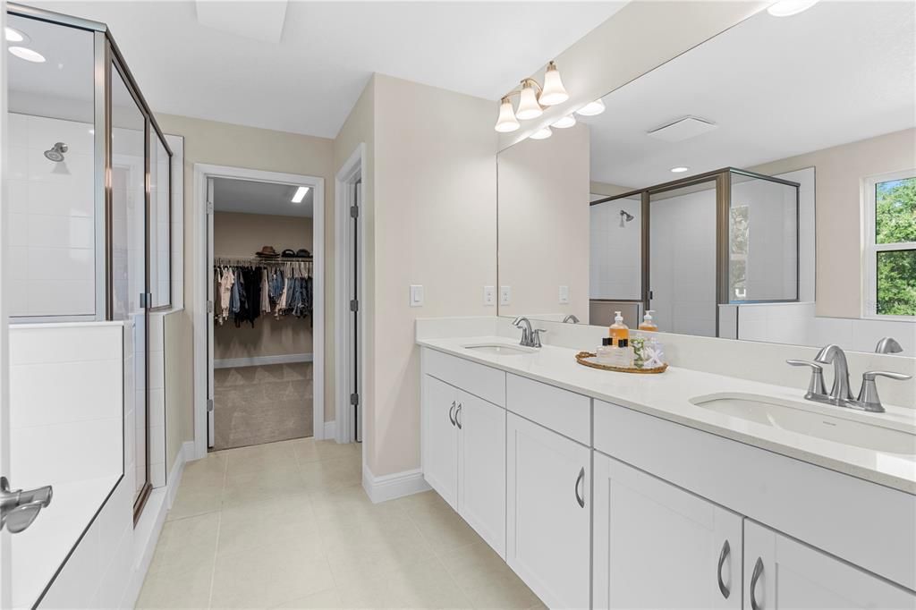 For Sale: $615,000 (5 beds, 3 baths, 3442 Square Feet)