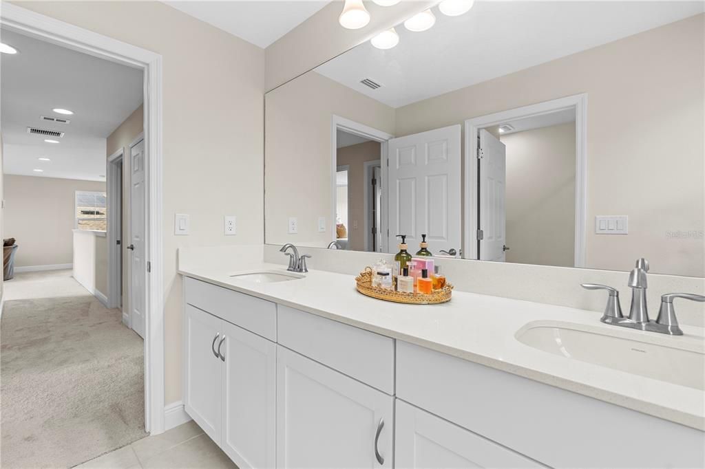 For Sale: $615,000 (5 beds, 3 baths, 3442 Square Feet)