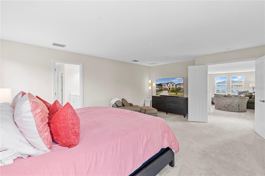 For Sale: $615,000 (5 beds, 3 baths, 3442 Square Feet)