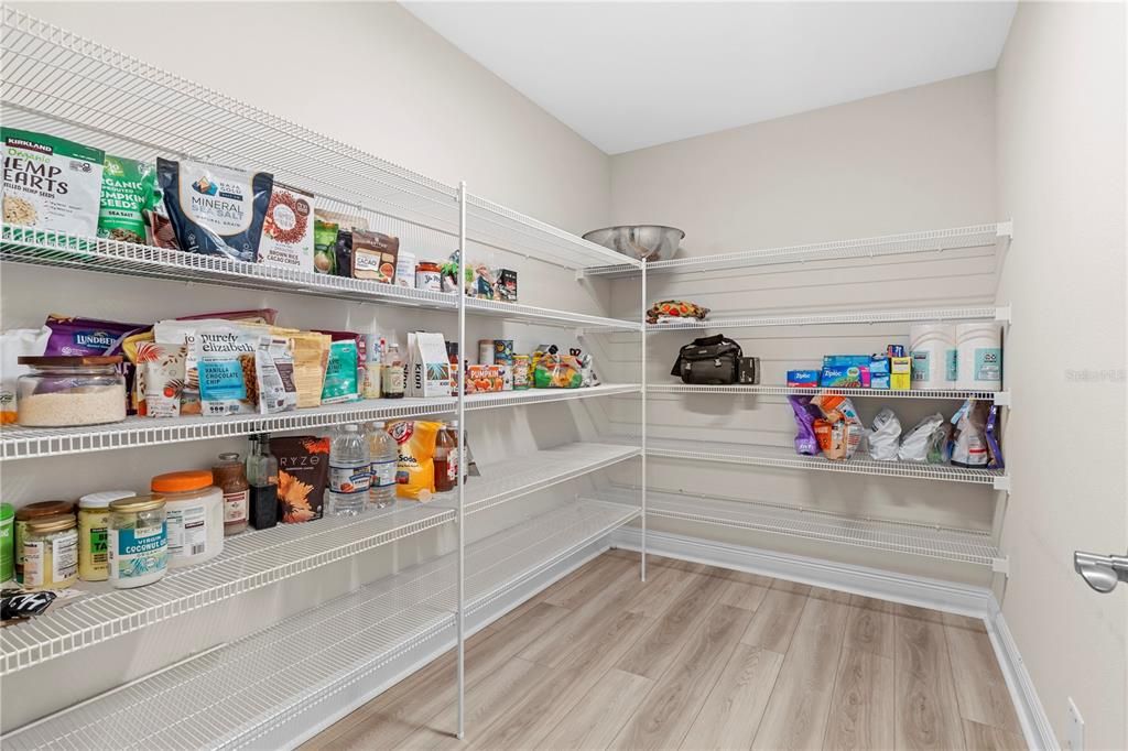 For Sale: $615,000 (5 beds, 3 baths, 3442 Square Feet)