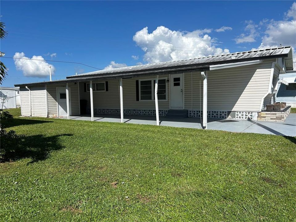 For Sale: $134,000 (2 beds, 1 baths, 900 Square Feet)