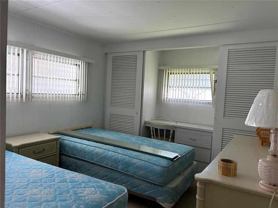 For Sale: $134,000 (2 beds, 1 baths, 900 Square Feet)