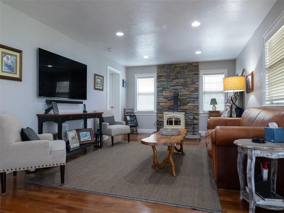 For Sale: $4,595,000 (4 beds, 3 baths, 4873 Square Feet)