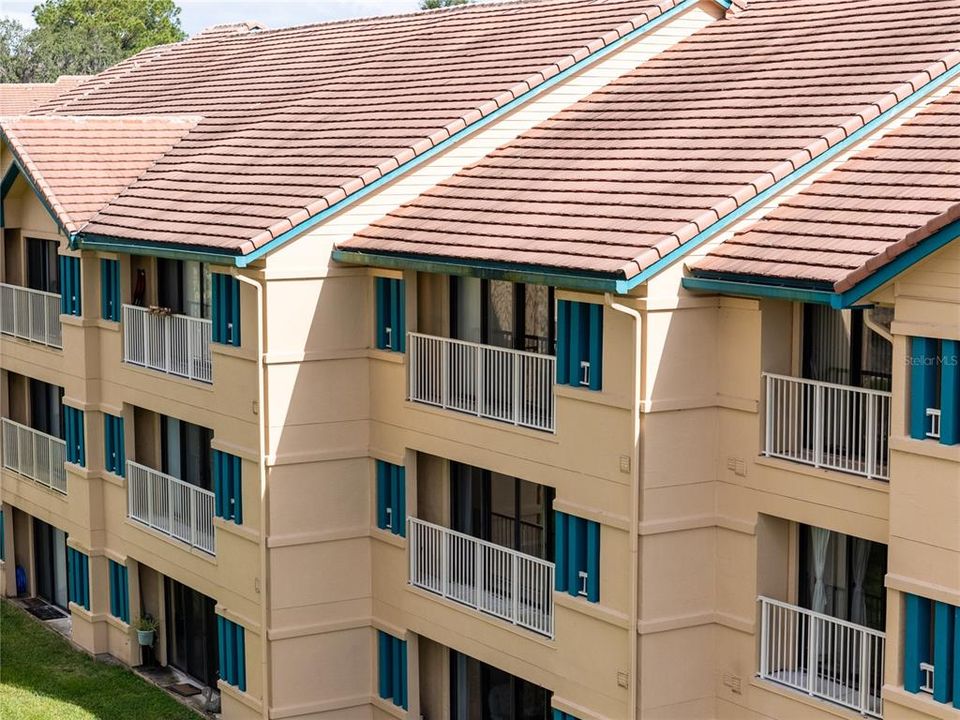 For Sale: $294,999 (2 beds, 2 baths, 1168 Square Feet)