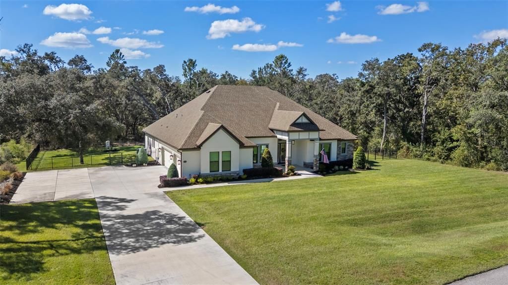 待售: $950,000 (4 贝兹, 4 浴室, 4022 平方英尺)