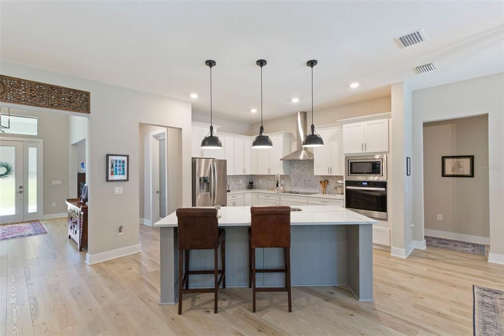 待售: $950,000 (4 贝兹, 4 浴室, 4022 平方英尺)