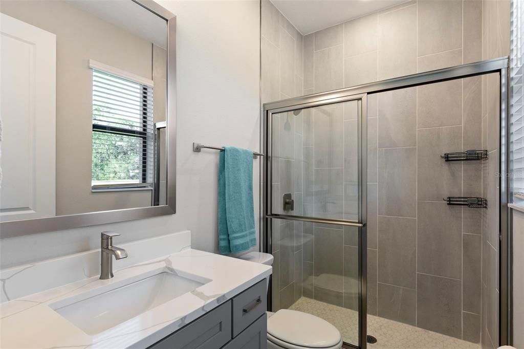 待售: $950,000 (4 贝兹, 4 浴室, 4022 平方英尺)