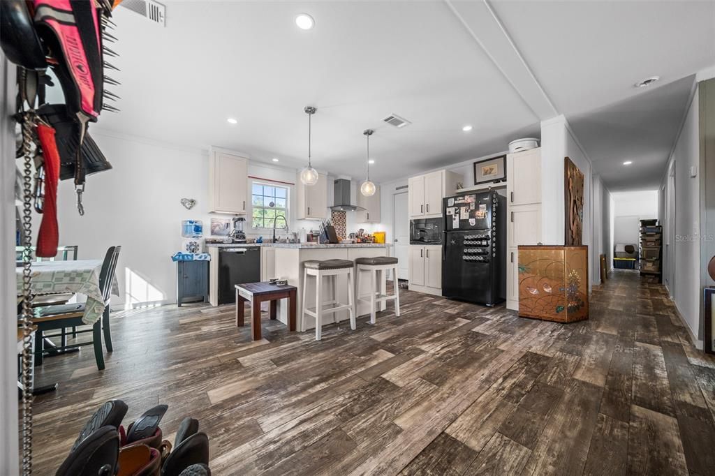 En Venta: $344,900 (3 camas, 2 baños, 1304 Pies cuadrados)