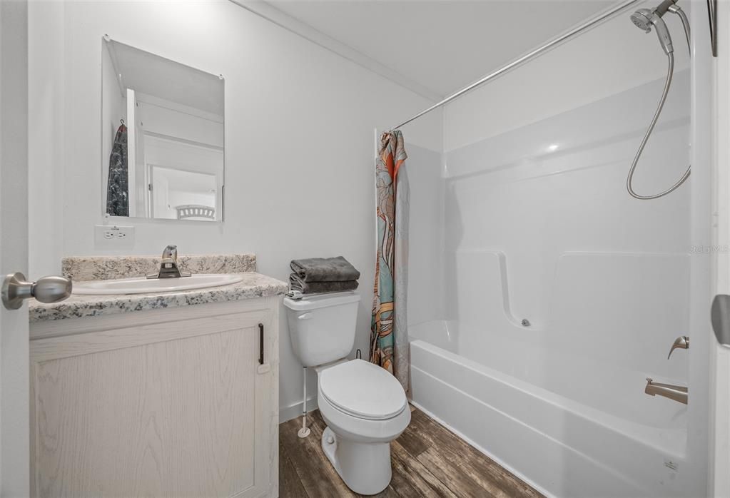 En Venta: $344,900 (3 camas, 2 baños, 1304 Pies cuadrados)