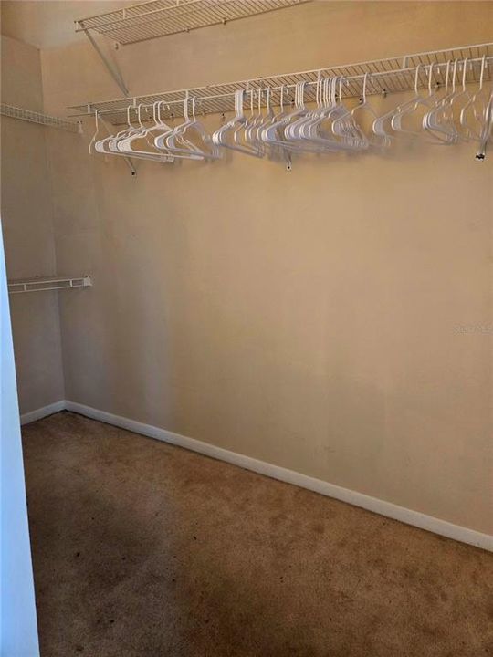 出租: $2,975 (4 贝兹, 2 浴室, 2048 平方英尺)