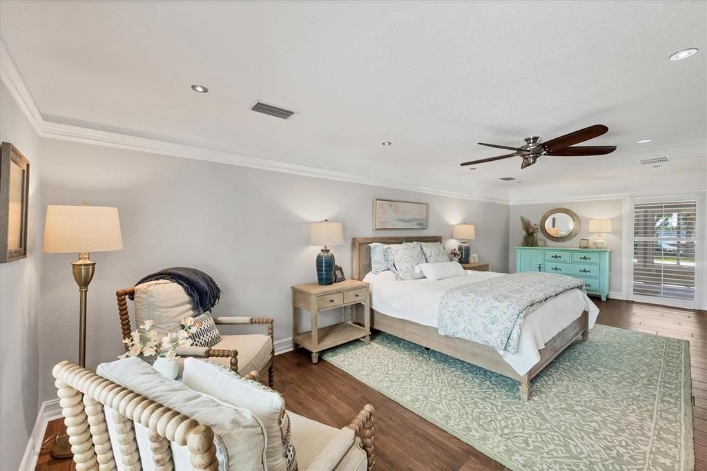 For Sale: $3,250,000 (5 beds, 3 baths, 3919 Square Feet)