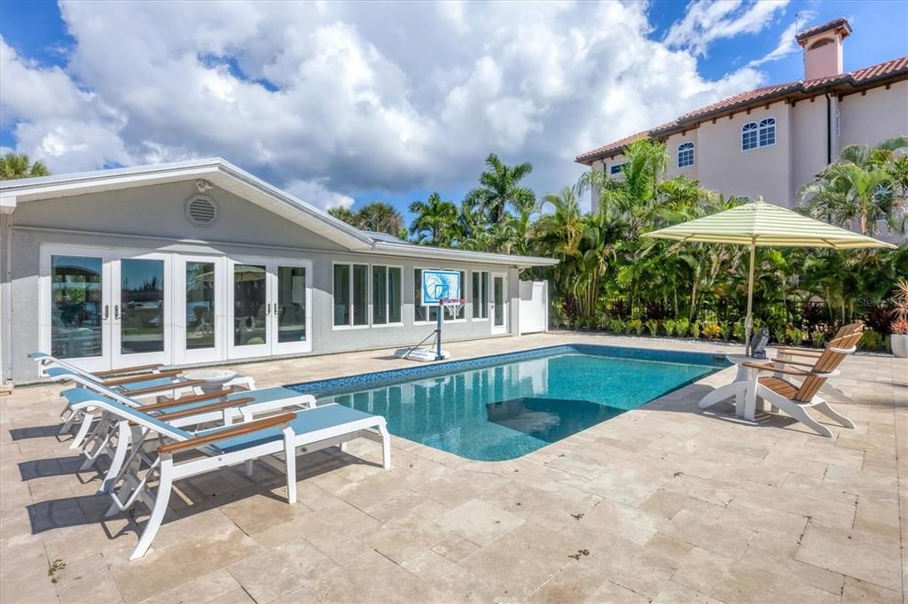 For Sale: $3,250,000 (5 beds, 3 baths, 3919 Square Feet)