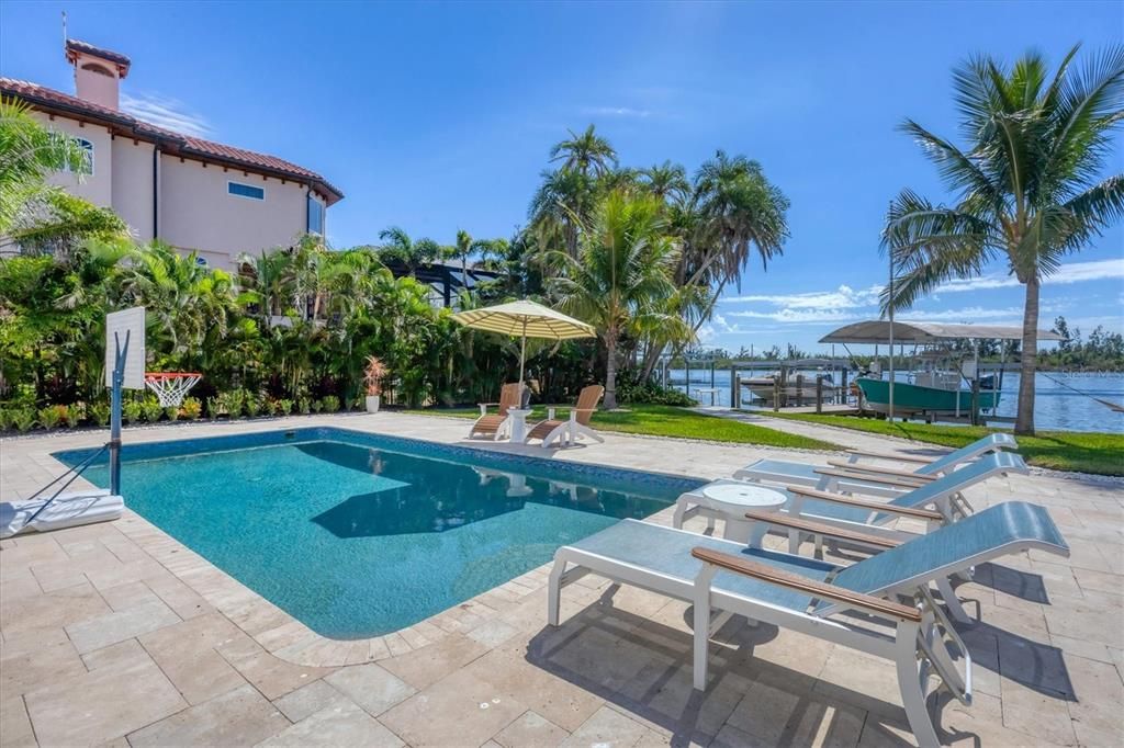 For Sale: $3,250,000 (5 beds, 3 baths, 3919 Square Feet)