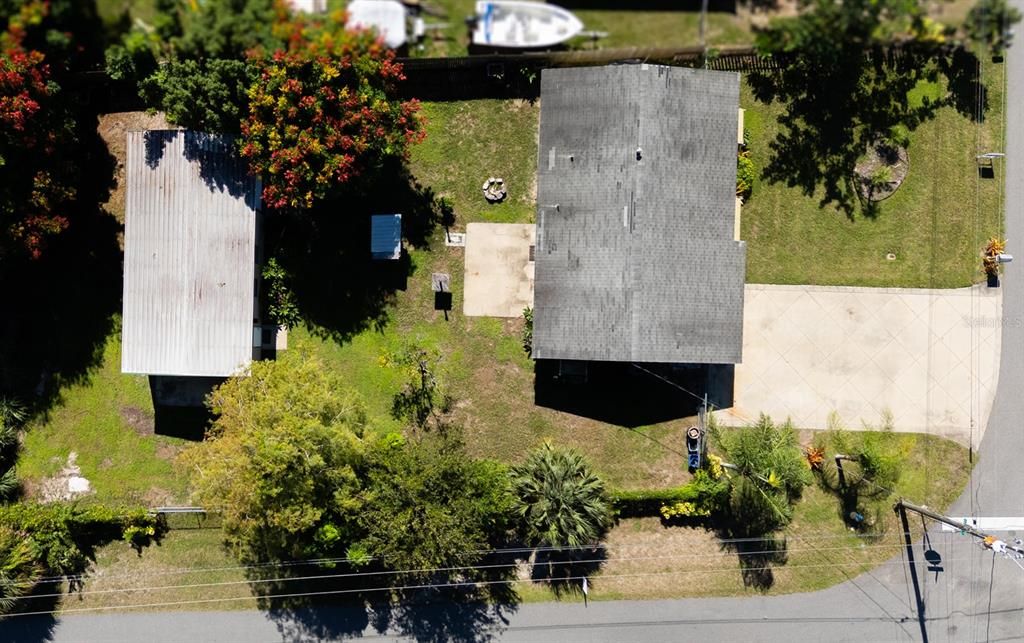 For Sale: $279,000 (2 beds, 1 baths, 780 Square Feet)