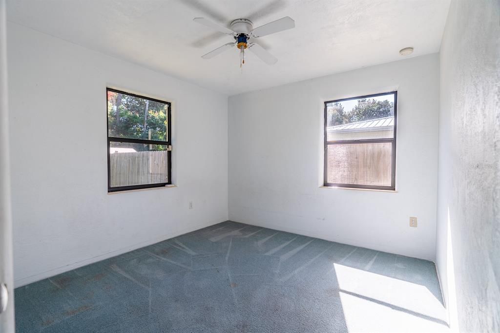 For Sale: $279,000 (2 beds, 1 baths, 780 Square Feet)