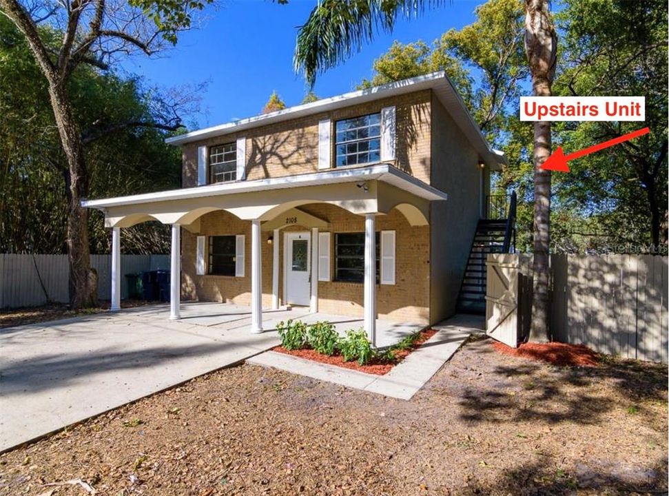 Под контрактом: $1,300 (2 спален, 1 ванн, 812 Квадратных фут)