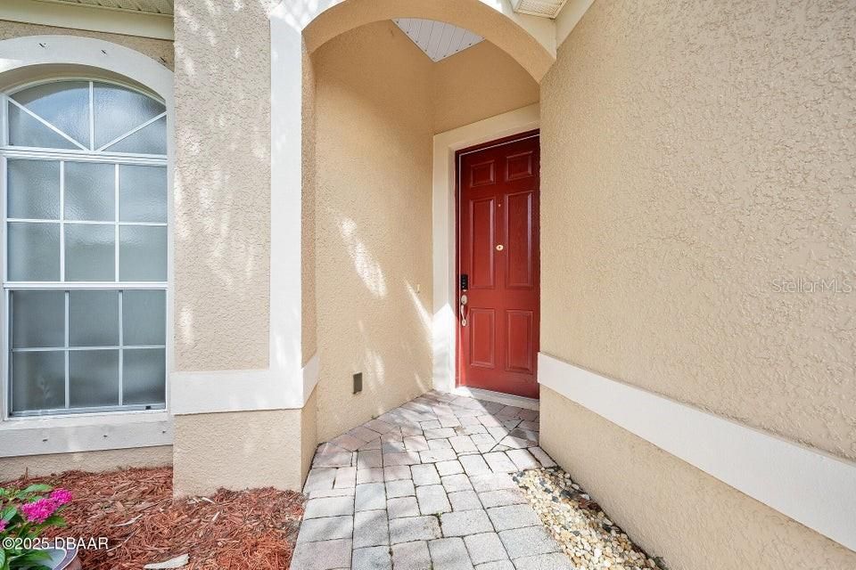 待售: $299,900 (2 贝兹, 2 浴室, 1632 平方英尺)