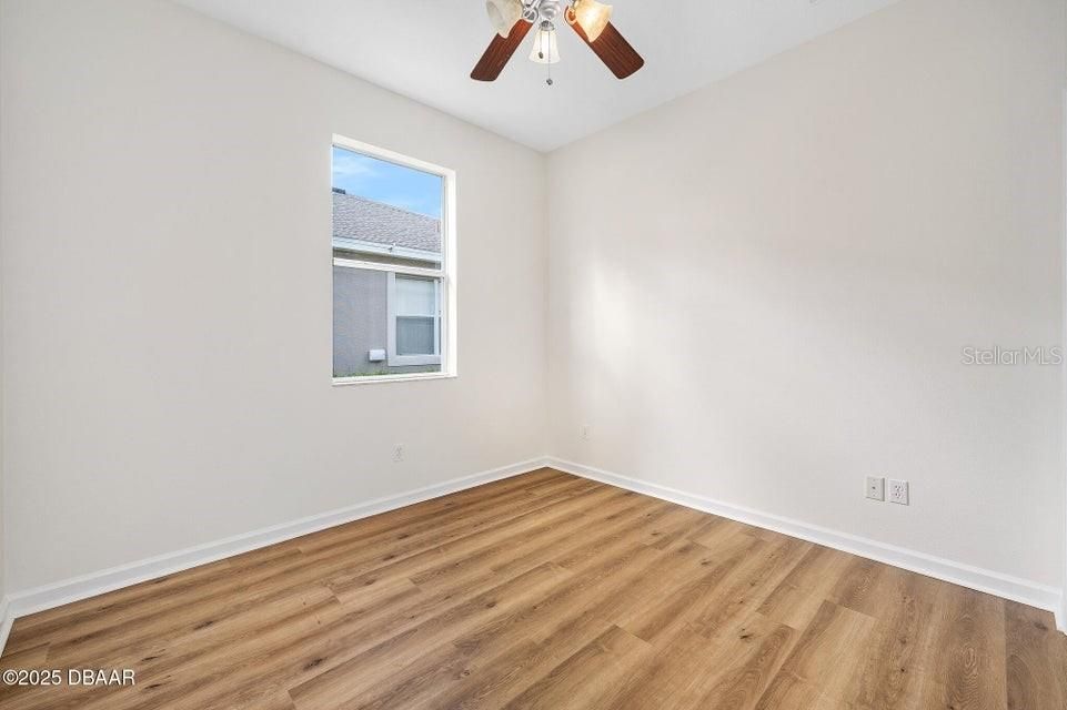 待售: $299,900 (2 贝兹, 2 浴室, 1632 平方英尺)