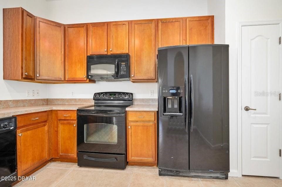 待售: $299,900 (2 贝兹, 2 浴室, 1632 平方英尺)