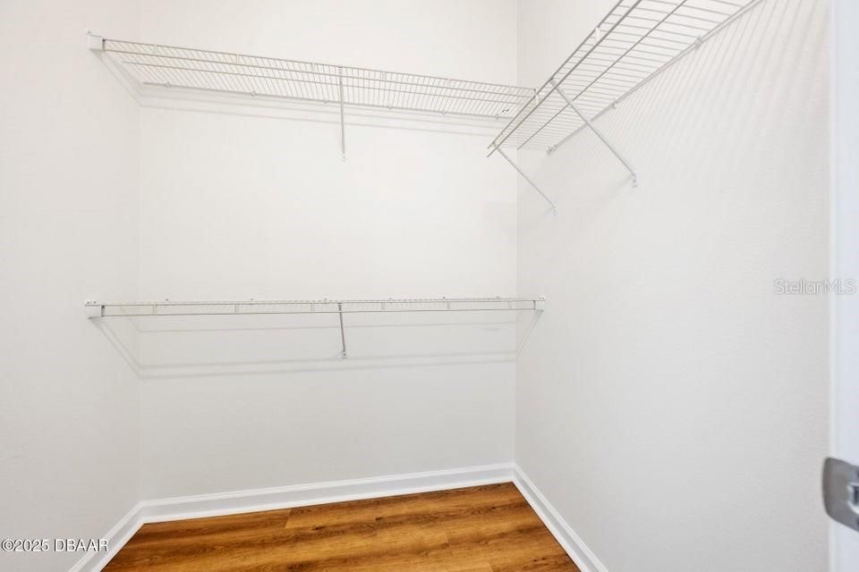 待售: $299,900 (2 贝兹, 2 浴室, 1632 平方英尺)